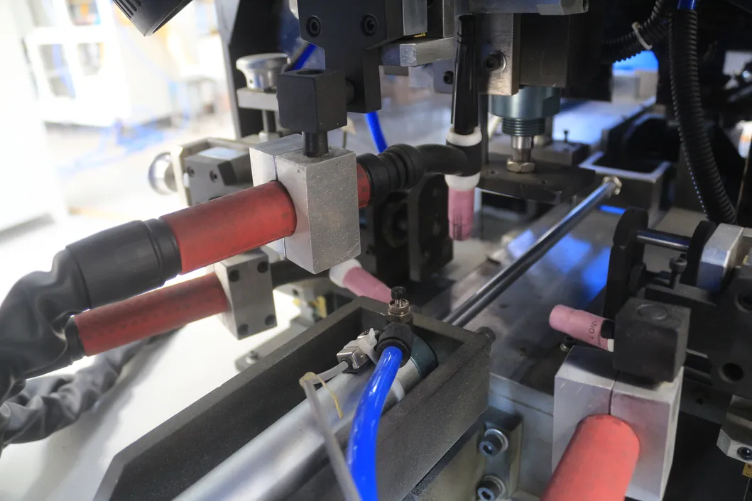 Hwashi Ei Transformador de Laminação Máquina de Soldadura Automática TIG 2