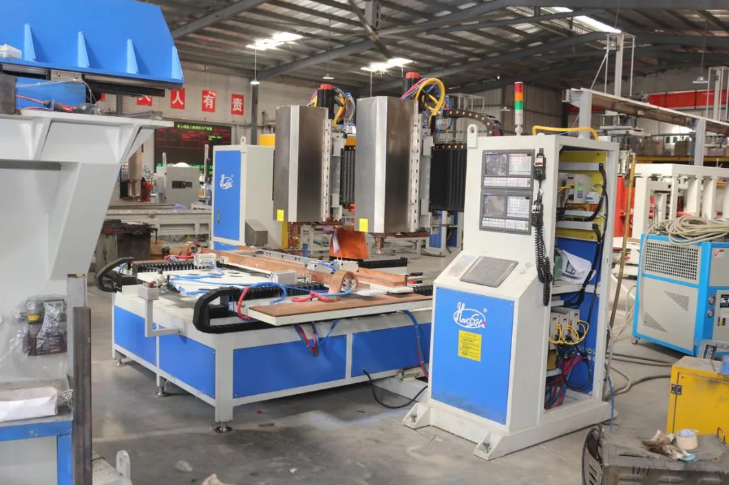 Hwashi CNC Seven 7axis Double Heads Sheet Metal Spot Weldinq Machine, Soldadora automática de chapas para Squatrack 1